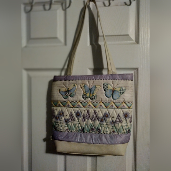 Debbie Mumm Butterfly & Floral Patterned Tote Bag - Lavender and Cream 13x14 - Picture 1 of 2